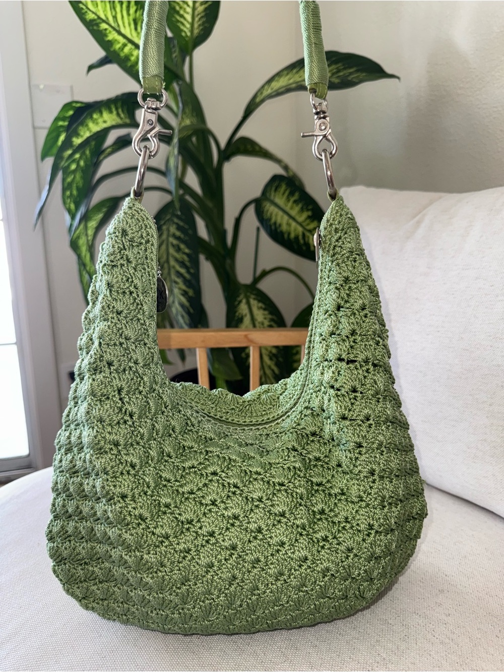 The Sak Granny Crochet Sage Green Slouchy Hobo Woven Bag Women’s Shoulder Purse - Picture 4 of 16